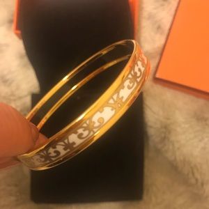 Brand new only work once pm Hermès bangle